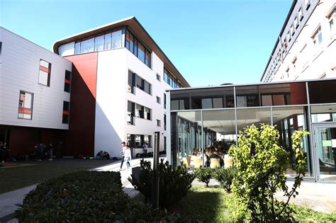 collège et lycée privés saint-pierre chanel|COLLEGE ET LYCEE PRIVES SAINT.